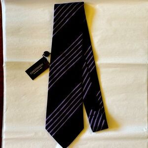 Beautiful Amanda Christensen Silk Tie. Hand Made Italy. Black with Purple